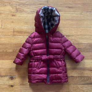 Burberry maroon puffer jacket for infant - 6M